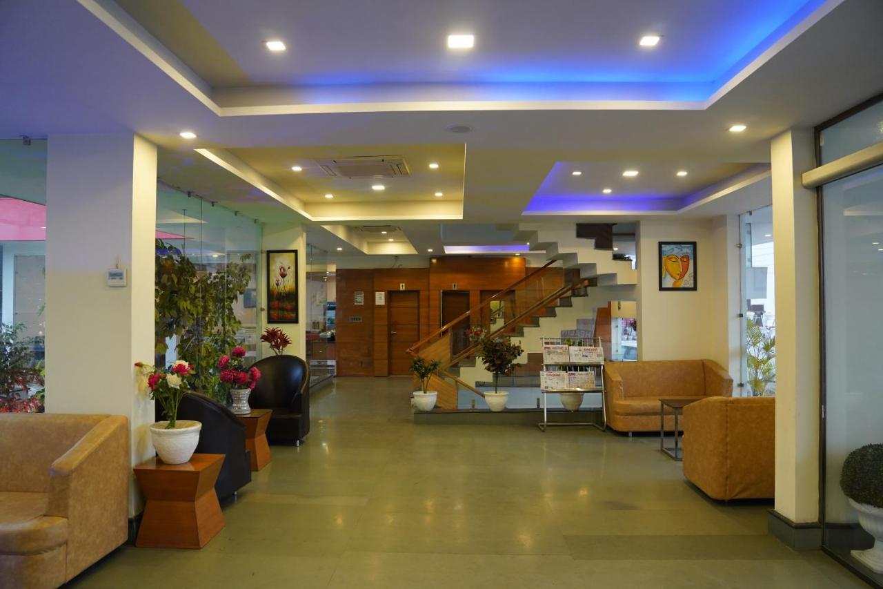 Hotel Rama Trident, Katra Katra  Exteriér fotografie