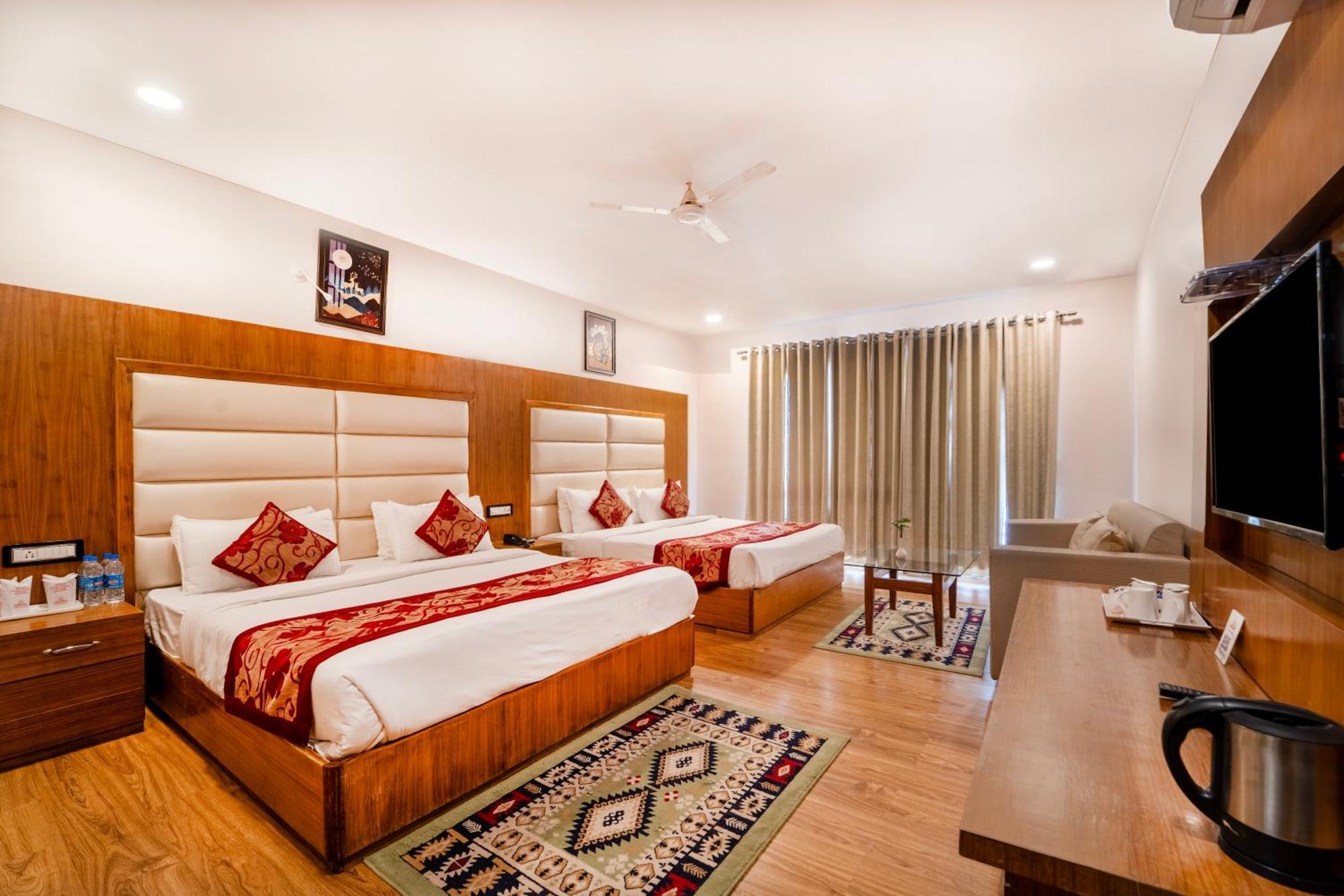 Hotel Rama Trident, Katra Katra  Exteriér fotografie