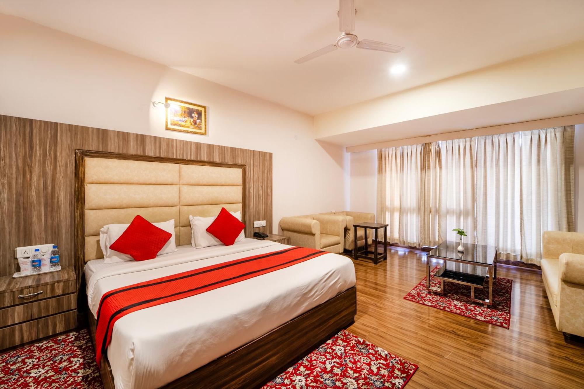 Hotel Rama Trident, Katra Katra  Exteriér fotografie