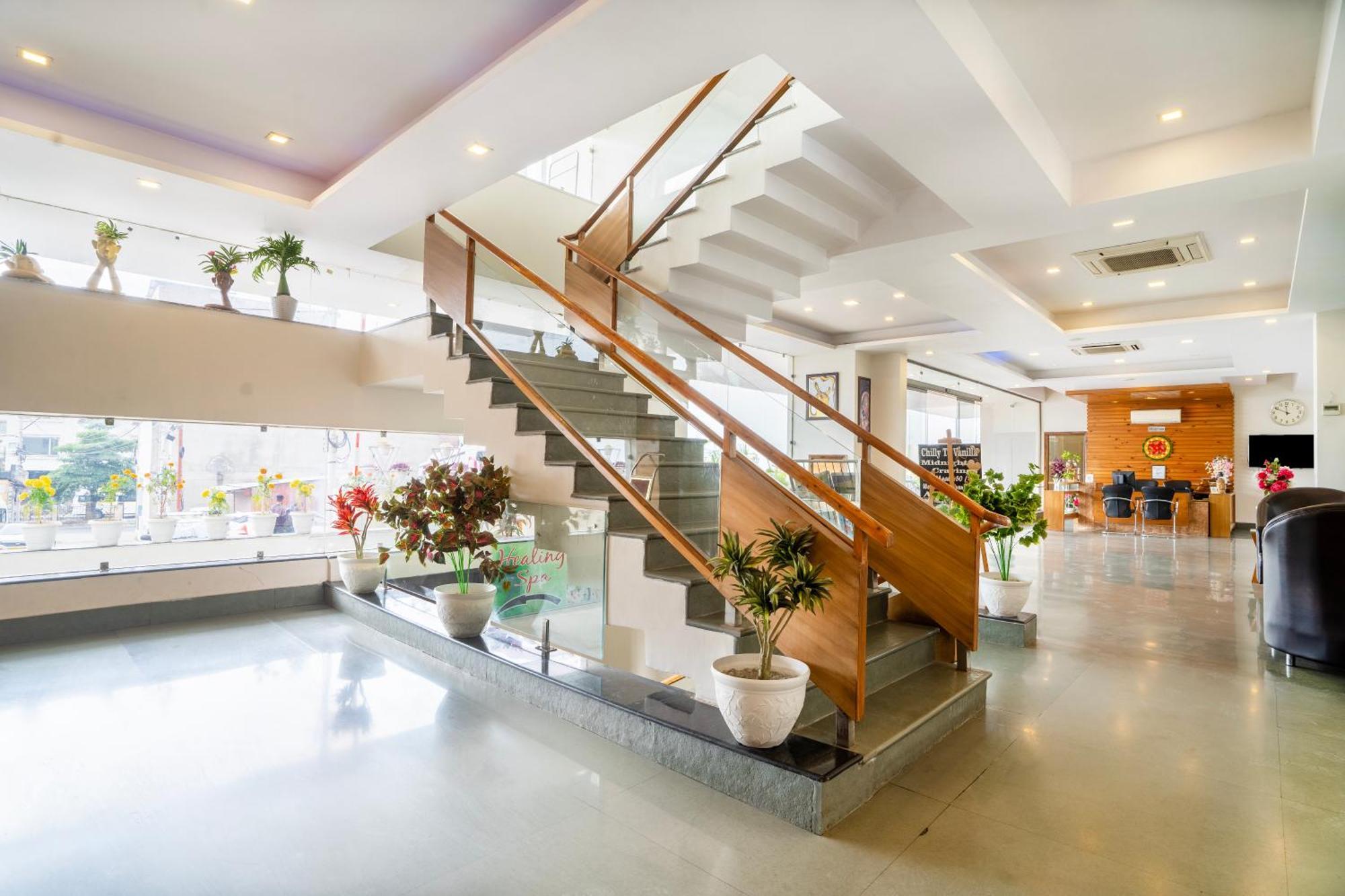 Hotel Rama Trident, Katra Exteriér fotografie