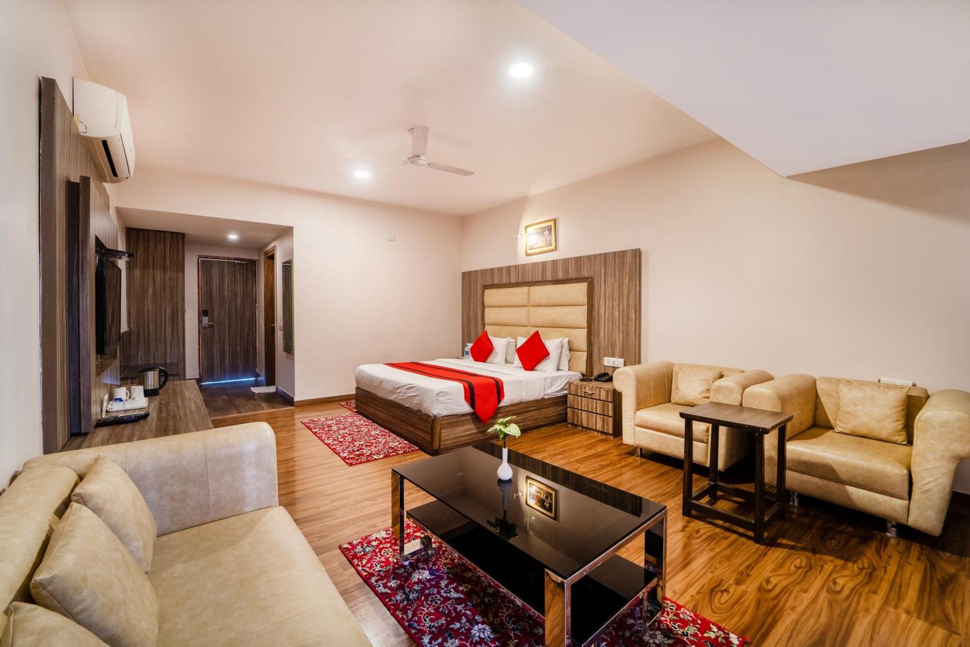 Hotel Rama Trident, Katra Katra  Exteriér fotografie
