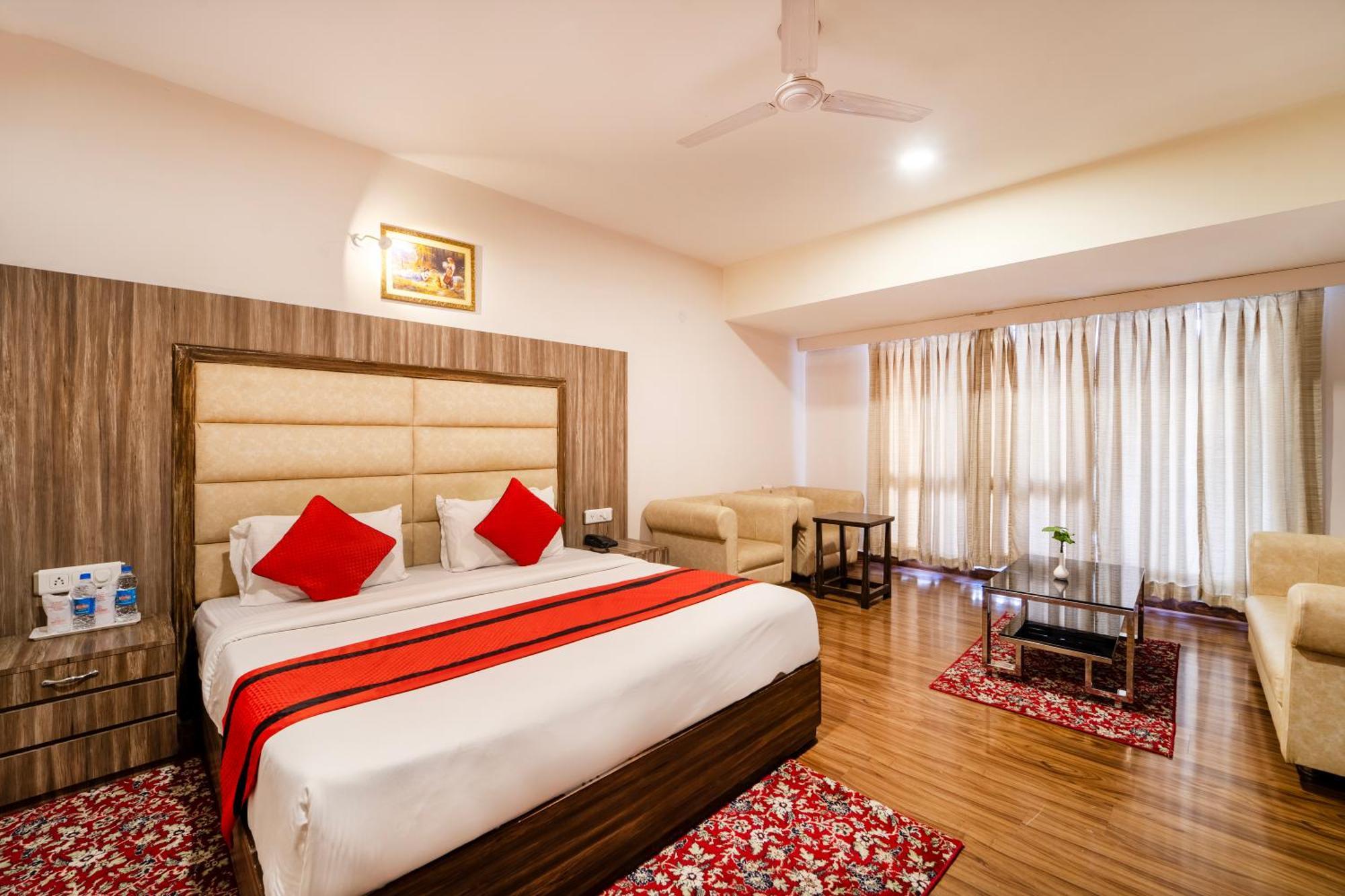 Hotel Rama Trident, Katra Katra  Exteriér fotografie