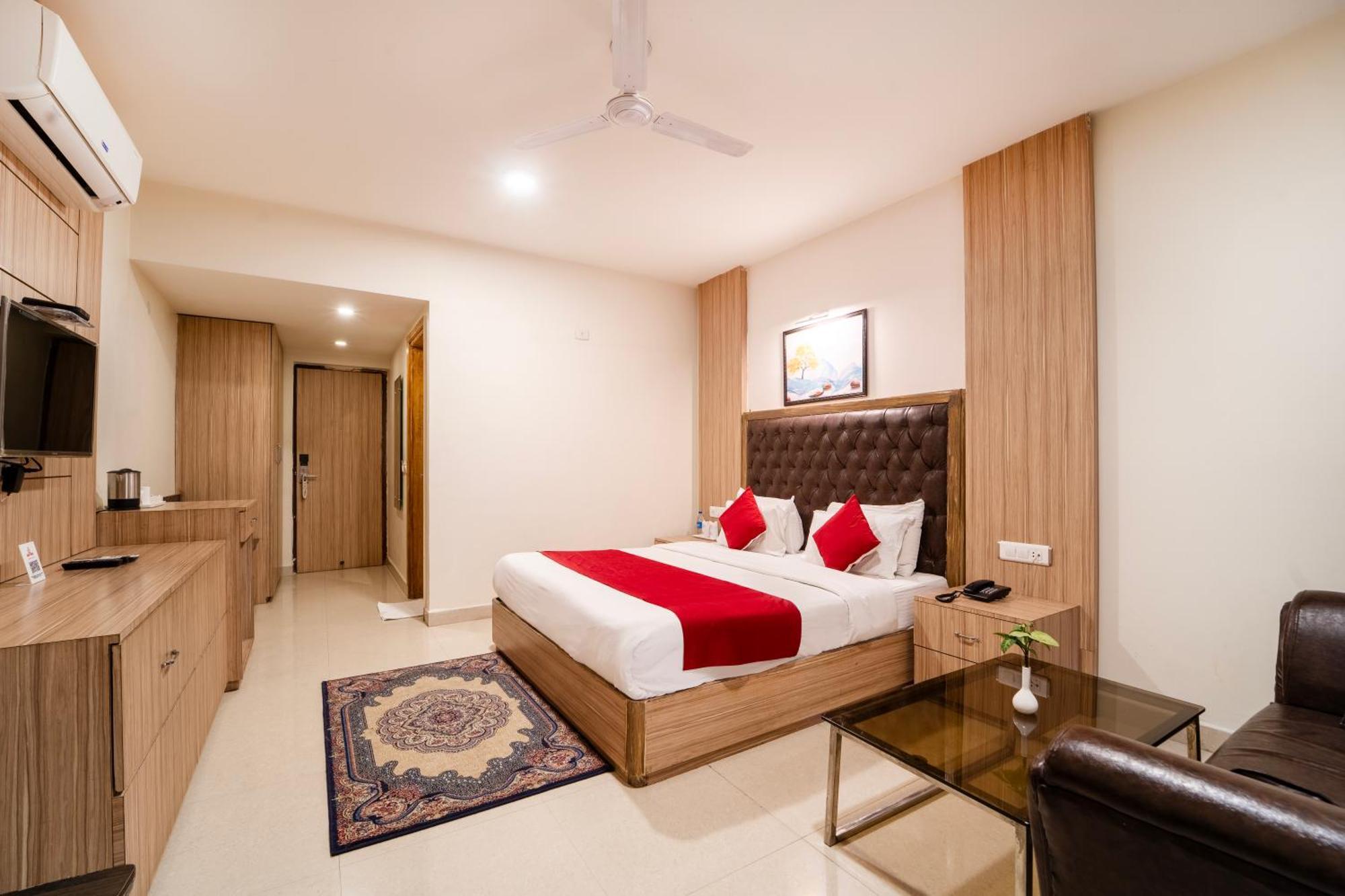 Hotel Rama Trident, Katra Katra  Exteriér fotografie
