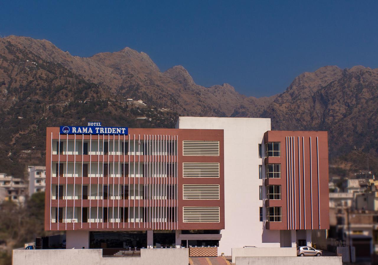 Hotel Rama Trident, Katra Katra  Exteriér fotografie