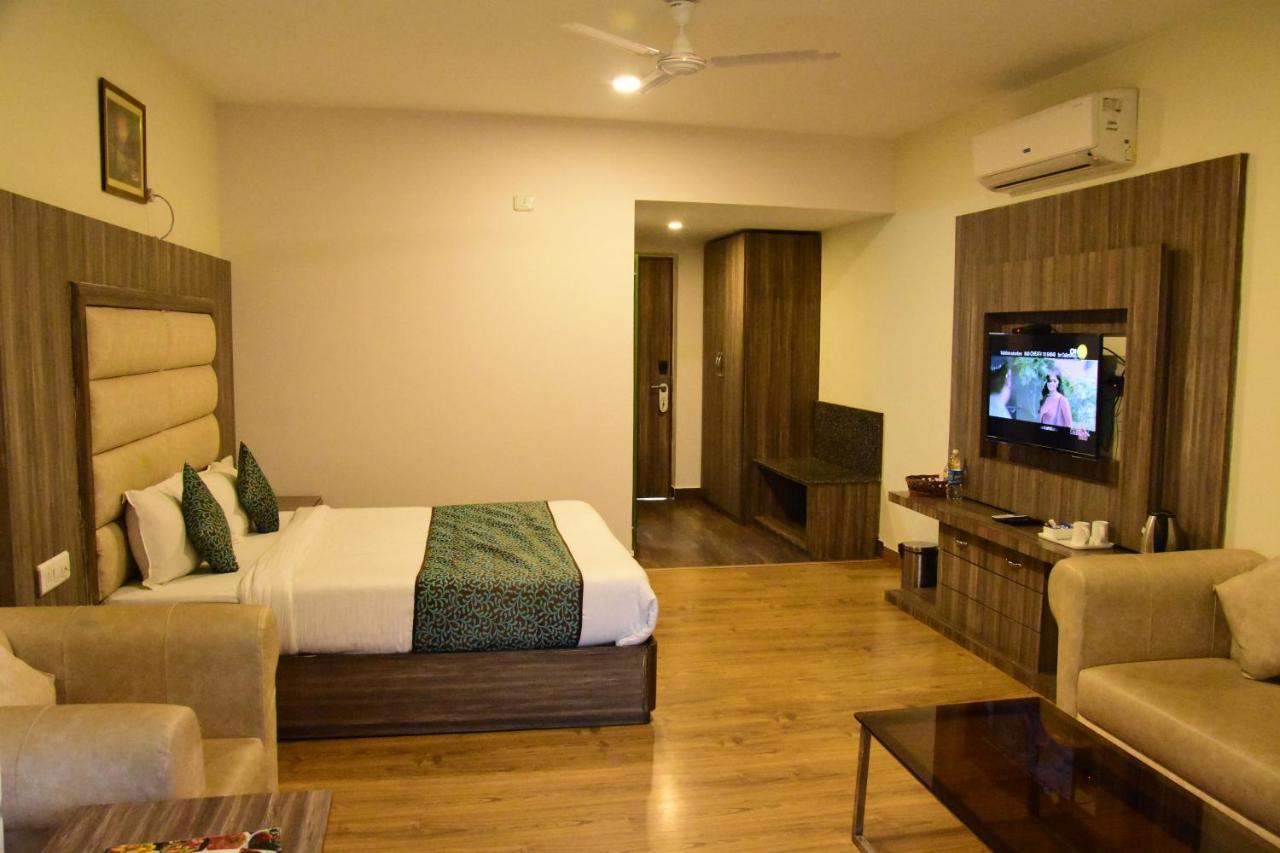 Hotel Rama Trident, Katra Katra  Exteriér fotografie