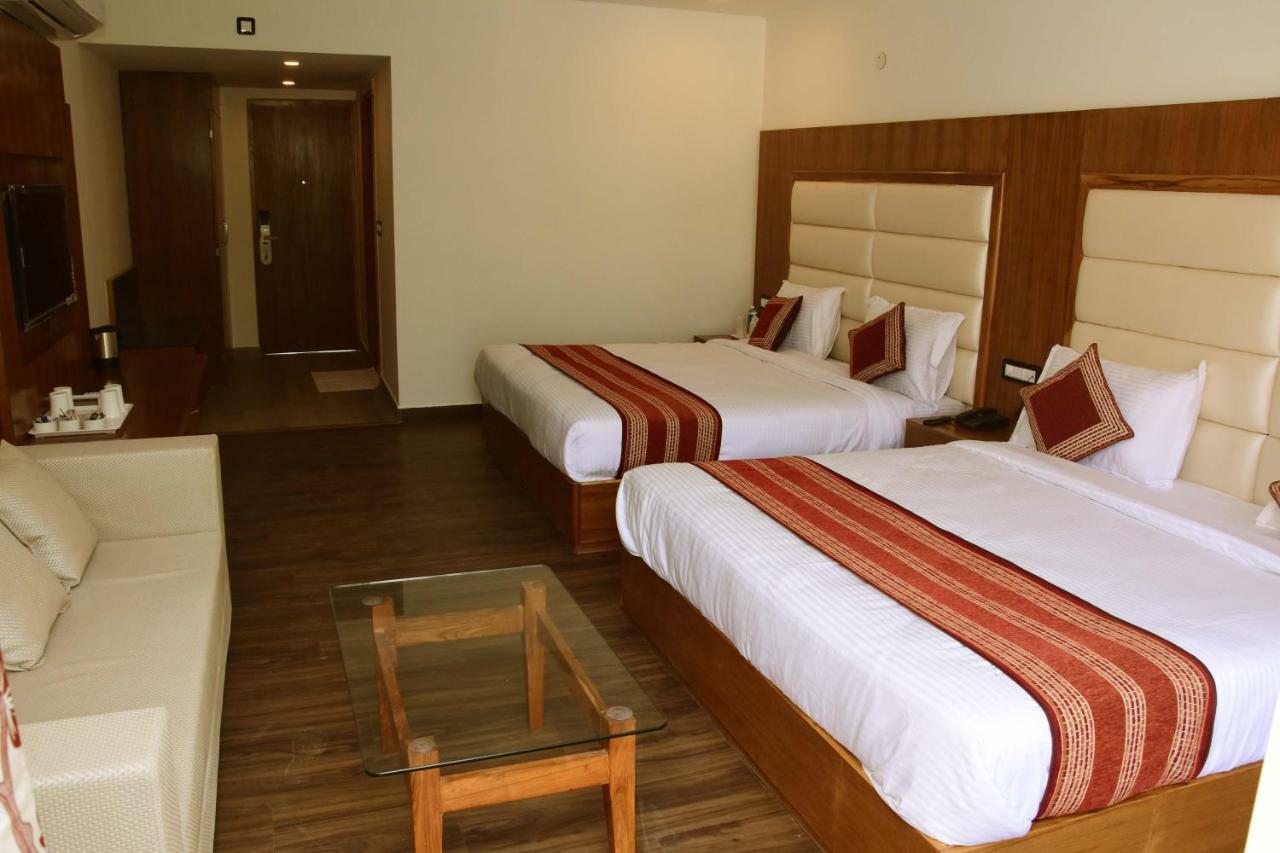 Hotel Rama Trident, Katra Katra  Exteriér fotografie